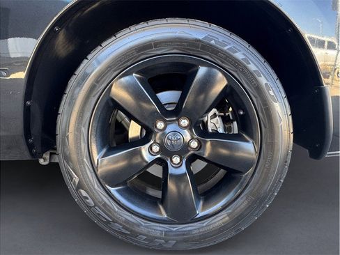 Used 2016 RAM 1500 Express w/ Black Ram 1500 Express Group RWD image 8