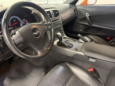 Used 2007 Chevrolet Corvette Convertible w/ Preferred Equipment Group RWD image 16