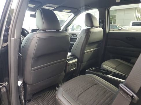 Certified 2025 Nissan Pathfinder Rock Creek AWD/4WD image 8