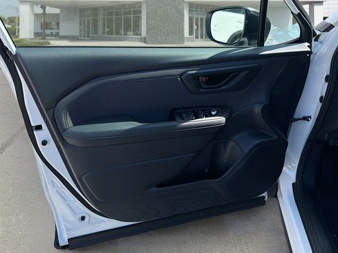 New 2026 Subaru Forester Premium image 23