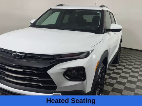 Used 2022 Chevrolet TrailBlazer LT w/ LPO, Blackout Package AWD/4WD image 6