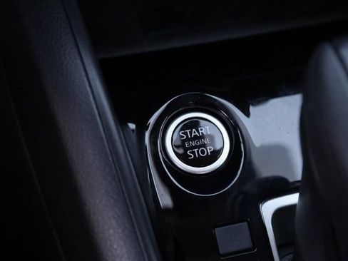 Used 2025 Nissan Versa SV w/ Trunk Package FWD image 18