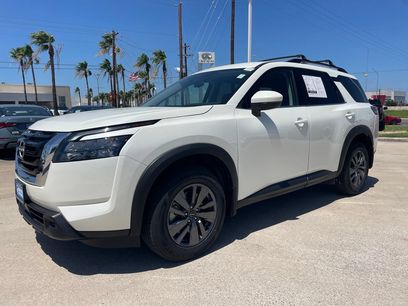 Certified 2024 Nissan Pathfinder SV