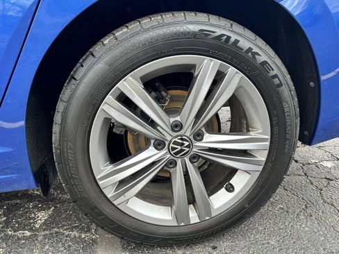 Used 2024 Volkswagen Jetta SE FWD image 34