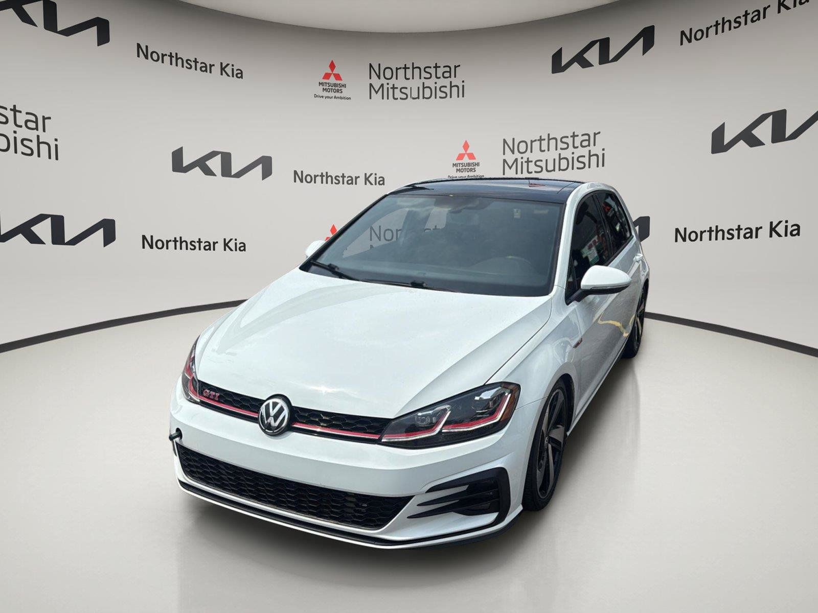 Used 2019 Volkswagen GTI SE w/ SE Experience Package FWD image 19
