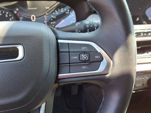 Certified 2022 Jeep Compass Latitude w/ Convenience Group FWD image 20