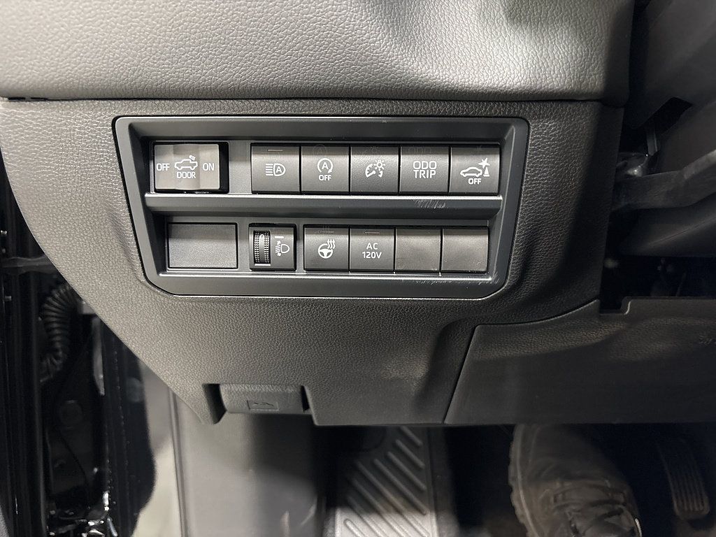 New 2026 Toyota Tundra Limited AWD/4WD image 16