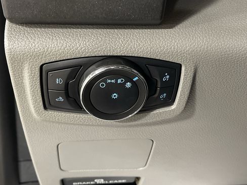 Used 2022 Ford F350 XL w/ Power Equipment Group image 18