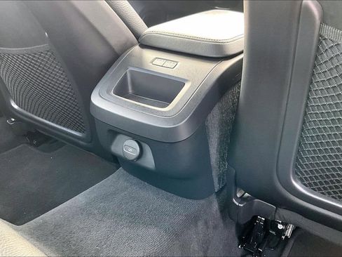 Used 2024 Volvo S60 B5 Plus image 33