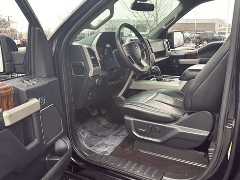 Used 2020 Ford F150 Lariat AWD/4WD image 2