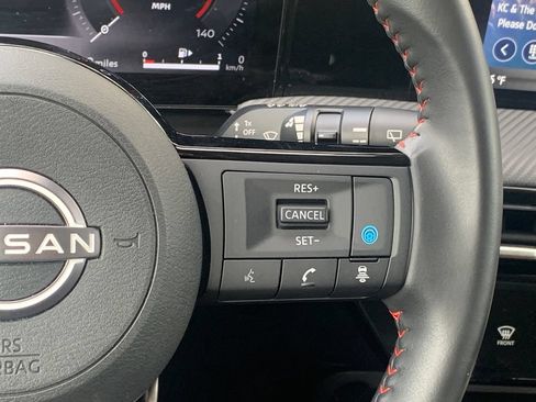 Used 2025 Nissan Kicks SR FWD image 13