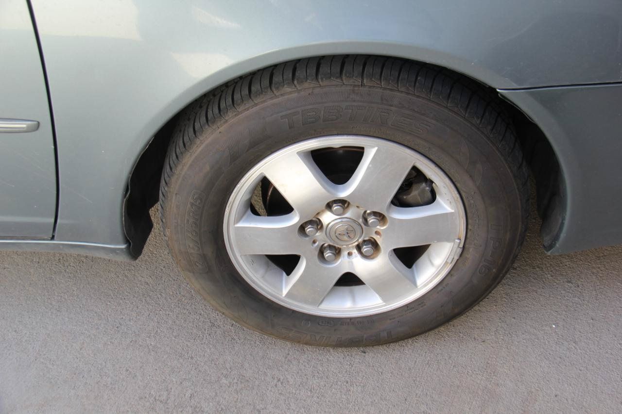 Used 2000 Toyota Avalon XL FWD image 24