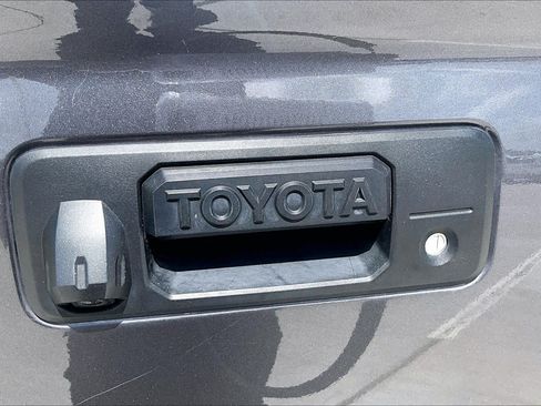 Used 2021 Toyota Tundra SR5 RWD image 10