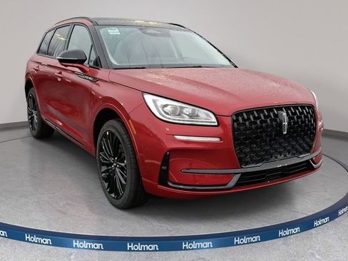 New 2026 Lincoln Corsair Reserve w/ Jet Appearance Package image 3