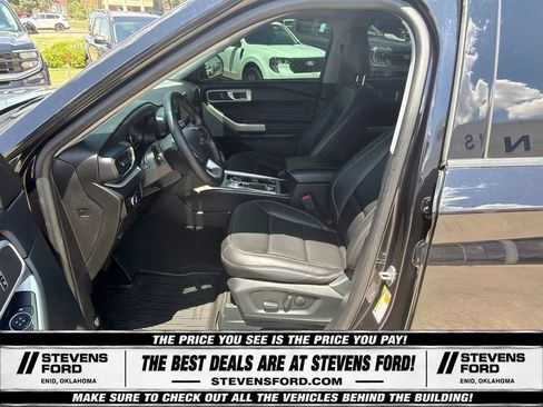 Used 2023 Ford Explorer XLT w/ Equipment Group 202A AWD/4WD image 14