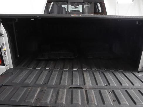 Used 2019 GMC Sierra 1500 SLT w/ SLT Premium Plus Package AWD/4WD image 5