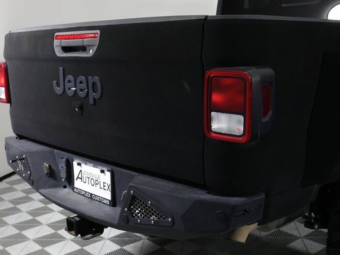 Used 2022 Jeep Gladiator Sport image 64