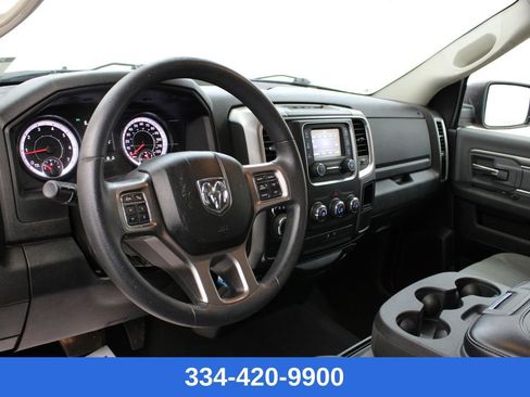 Used 2022 RAM 1500 Classic SLT image 13