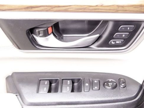 Certified 2022 Honda CR-V Touring image 25