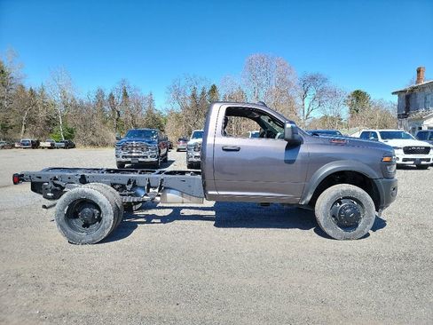 New 2026 RAM 5500 Tradesman AWD/4WD image 4