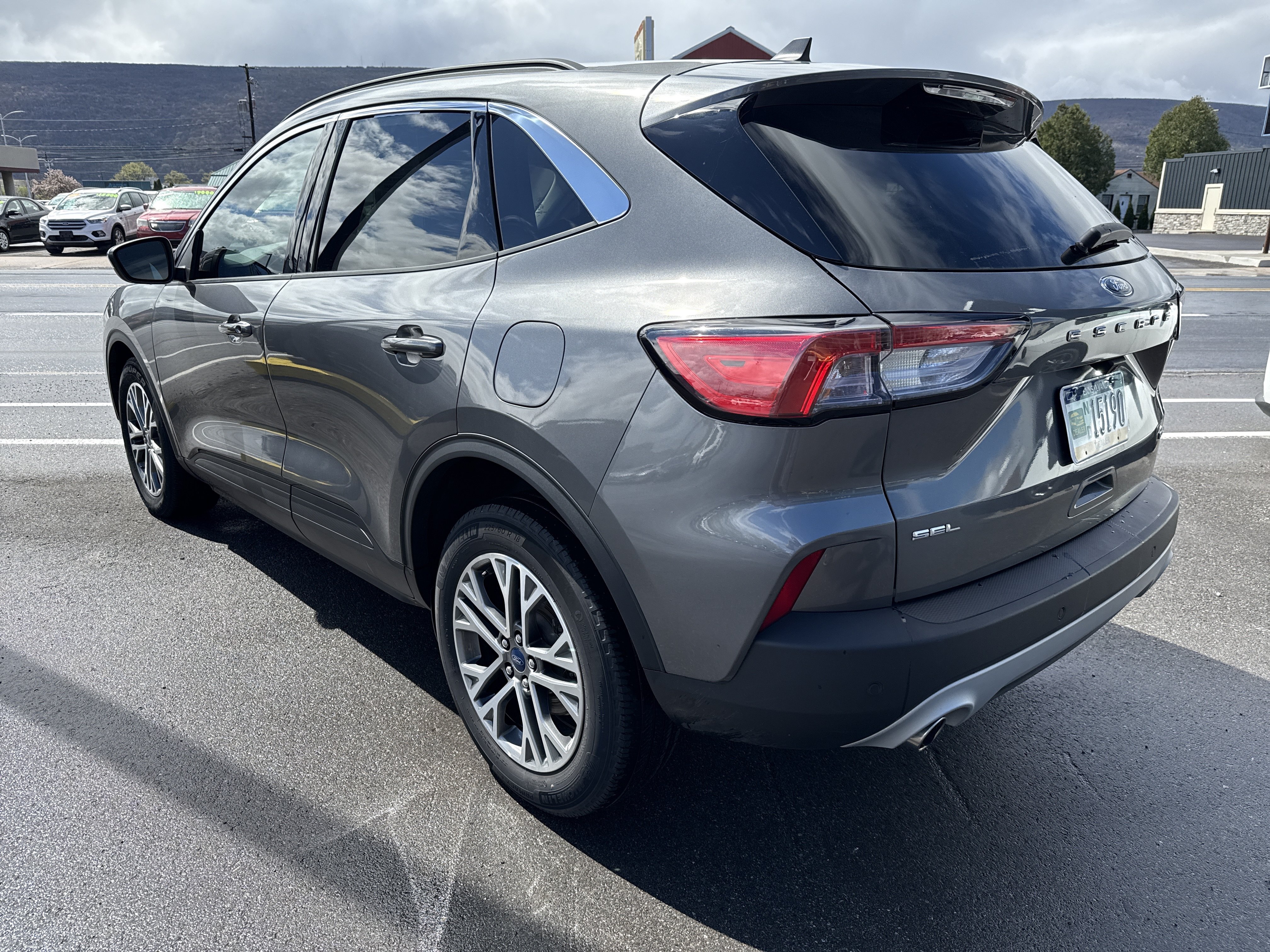 Used 2022 Ford Escape SEL AWD/4WD image 6