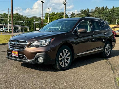 Used 2019 Subaru Outback 2.5i Touring AWD/4WD image 7