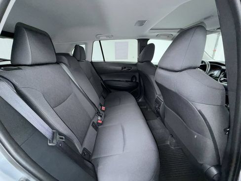 Certified 2023 Toyota Corolla Cross LE w/ Moonroof Package AWD/4WD image 18