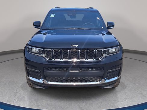 New 2025 Jeep Grand Cherokee L Limited AWD/4WD image 2