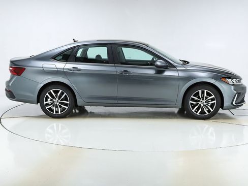 New 2026 Volkswagen Jetta SE image 10