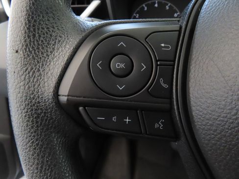 Used 2024 Toyota Corolla LE FWD image 13