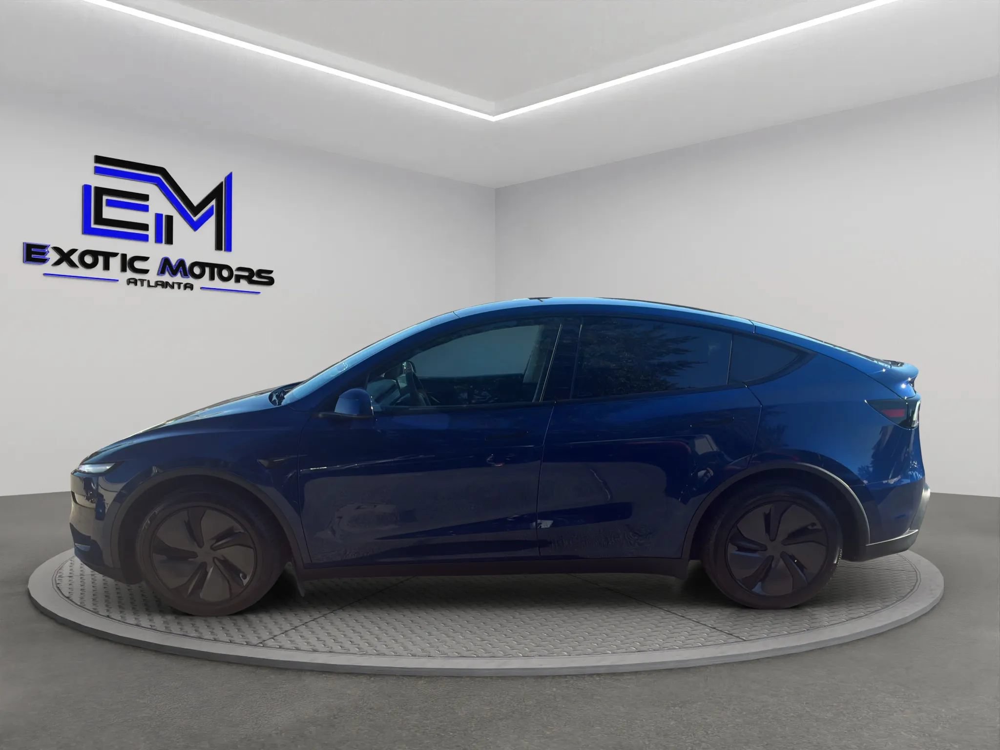 Used 2026 Tesla Model Y Long Range RWD image 2