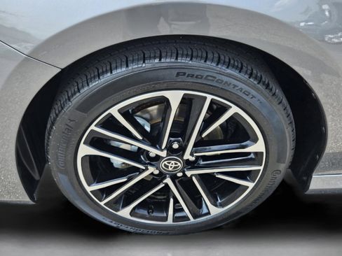 Used 2025 Toyota Camry LE image 32