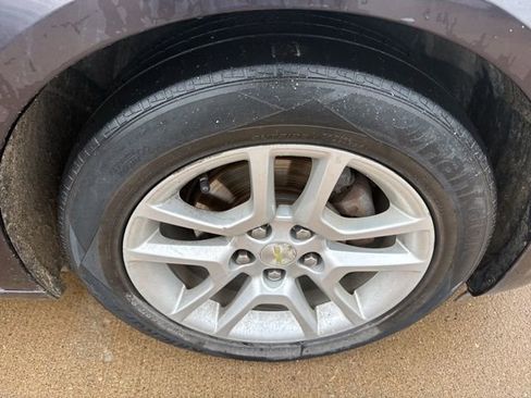 Used 2015 Chevrolet Malibu LT w/ Power Convenience Package image 25