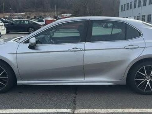 Certified 2023 Toyota Camry SE FWD image 6