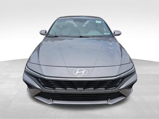 Used 2024 Hyundai Elantra SEL FWD video 2