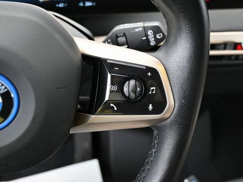 Used 2022 BMW iX xDrive50 w/ Sport Package image 20