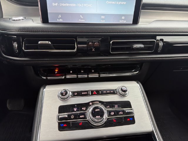 Used 2024 Lincoln Aviator AWD image 20