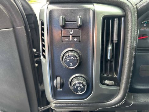 Used 2017 Chevrolet Silverado 1500 LTZ Z71 w/ LTZ Plus Package AWD/4WD image 16