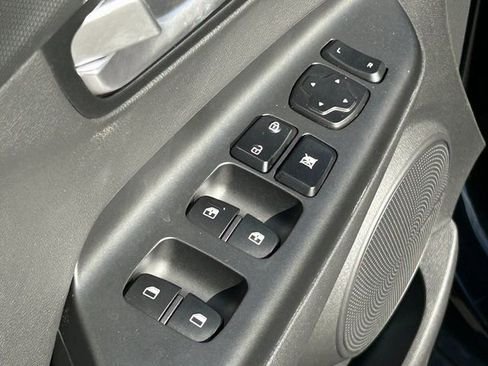 Used 2022 Hyundai Kona Limited w/ Cargo Package FWD image 28