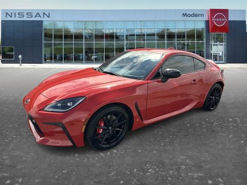 Used 2025 Toyota GR86 Premium w/ Performance Package image 1