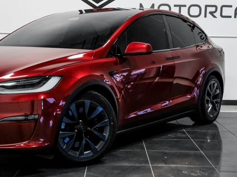 Used 2023 Tesla Model X image 9