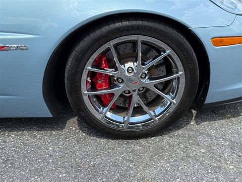 Used 2012 Chevrolet Corvette Z06 w/ 2LZ Preferred Equipment Group image 36