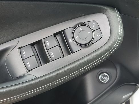 Certified 2025 Buick Encore GX Avenir w/ Avenir Convenience Package image 16