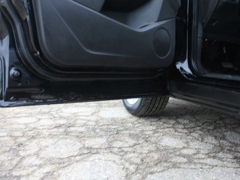 Used 2017 Ford Escape SE image 44