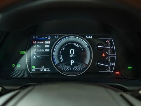 Certified 2025 Lexus ES 300h w/ Accessory Package (Z2) FWD image 25