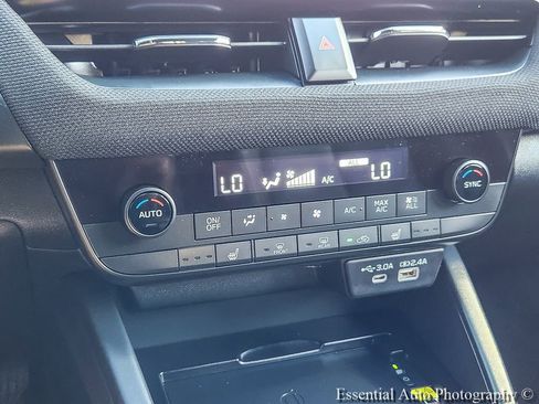 Certified 2026 Subaru Outback Limited AWD/4WD image 15