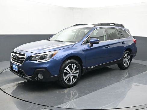 Used 2019 Subaru Outback 2.5i Limited w/ Popular Package #2 image 1