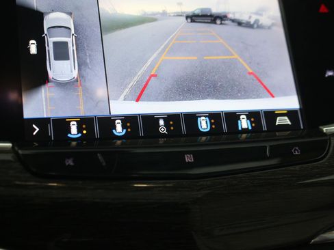 Used 2020 Cadillac XT6 Premium Luxury image 26