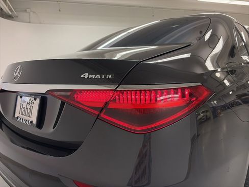 Certified 2023 Mercedes-Benz S 580e 4MATIC Sedan image 9