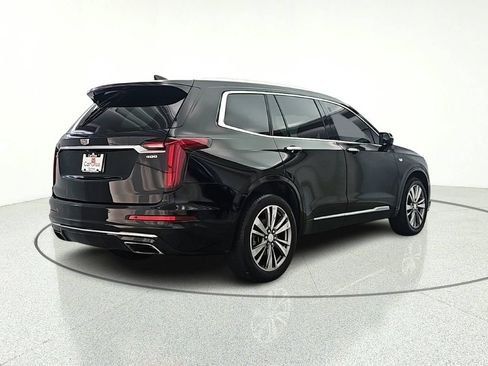 Used 2021 Cadillac XT6 Premium Luxury FWD image 7